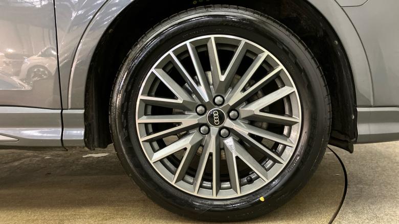 Audi Q3 35 TFSI S Line 5dr Petrol Estate